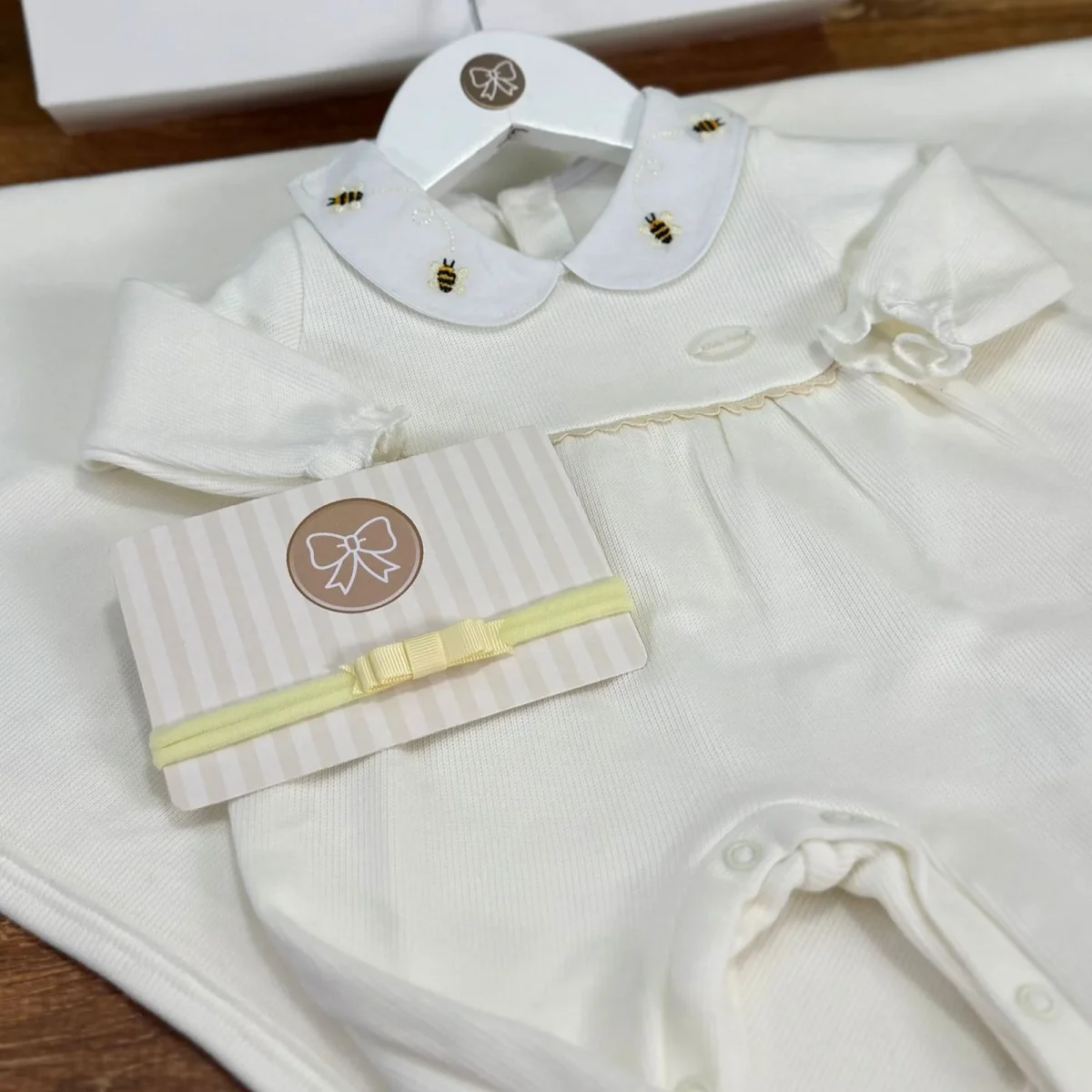 Saída Maternidade Aline Off-White - Image 3