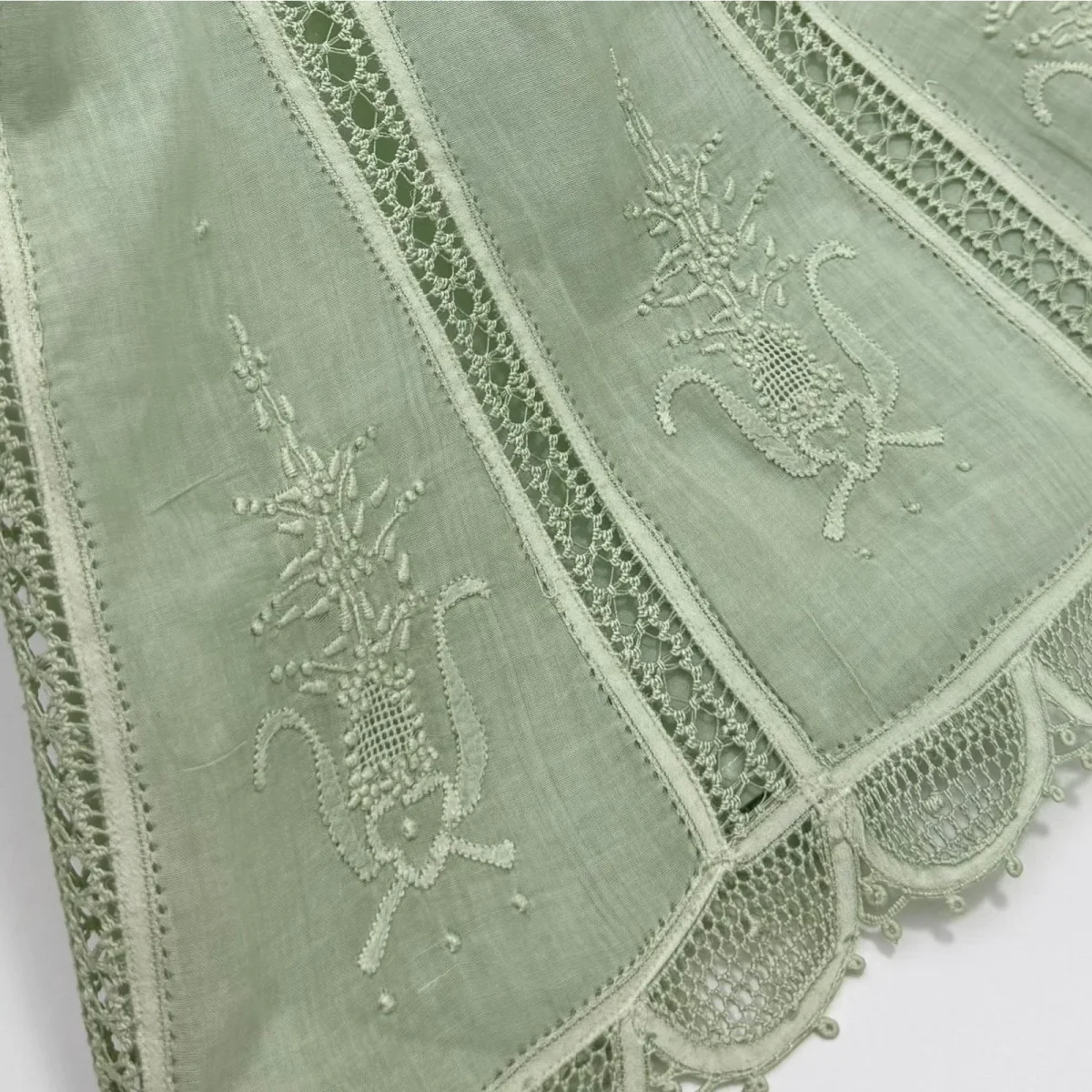 Vestido Renascença Nesga Fina Verde - Image 3