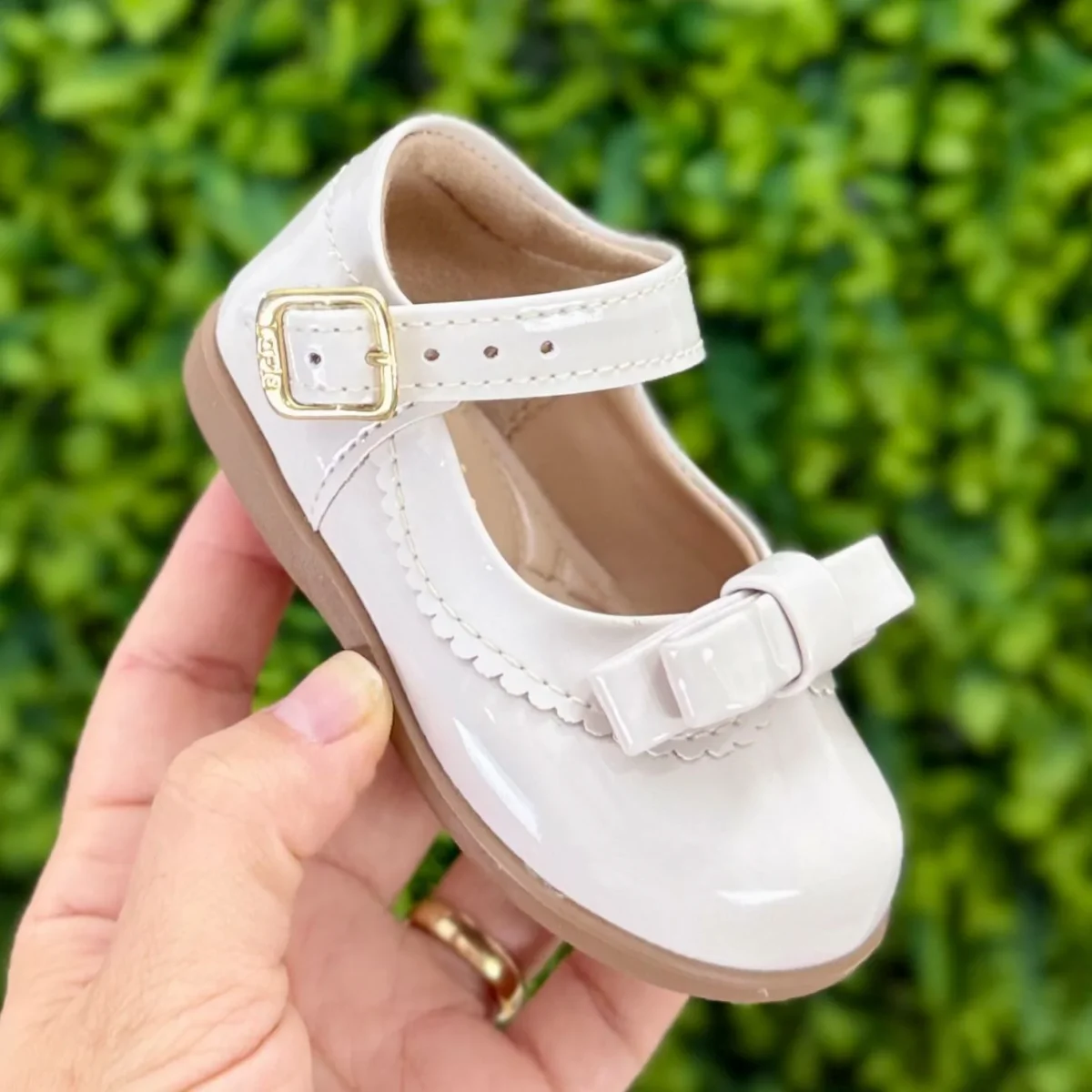 Sapatinho Lupie® Charlote Verniz Off-White - Image 3